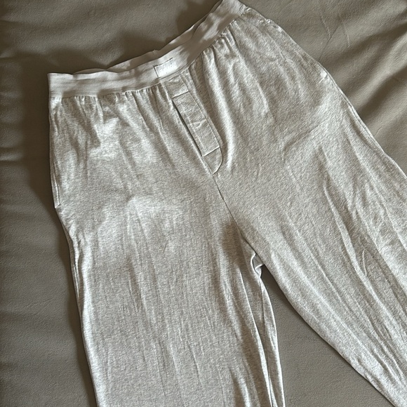 SKIMS boyfriend loose pant - Picture 2 of 8